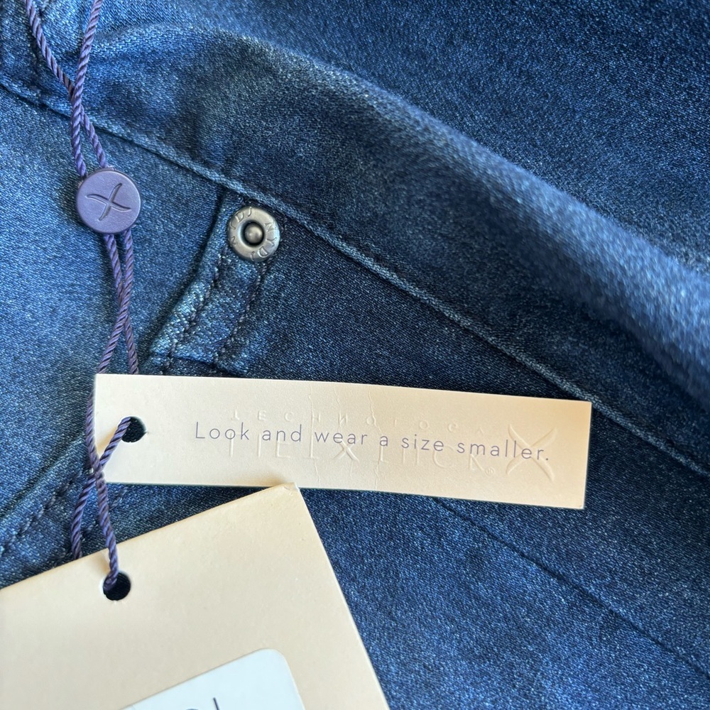 NYDJ Jeans | The Slimmer Marilyn Straight | 16 (18) - Picture 3 of 9